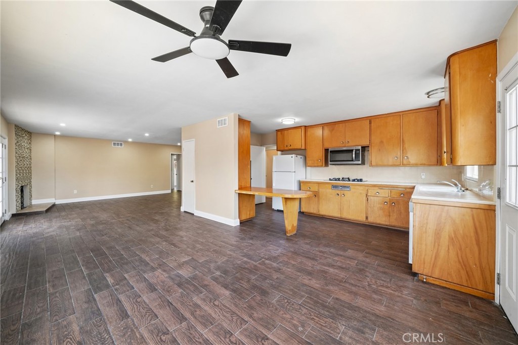 3595 Watkins Drive