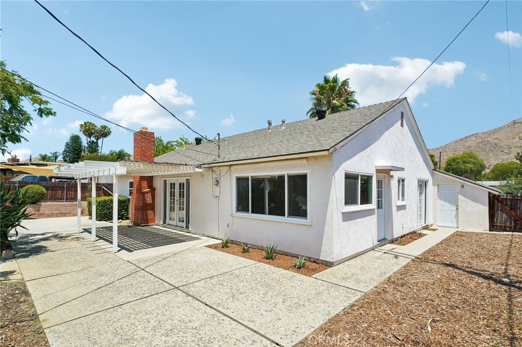 3595 Watkins Drive