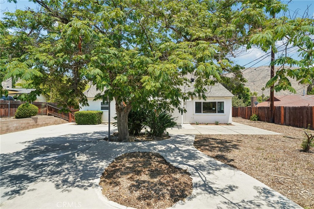 3595 Watkins Drive
