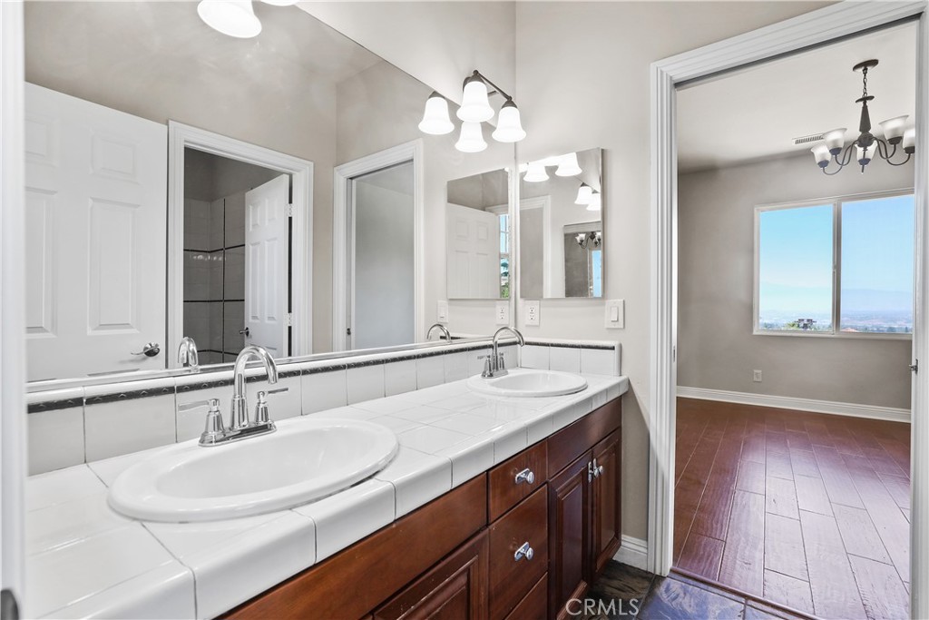 1055 Lowry Ranch