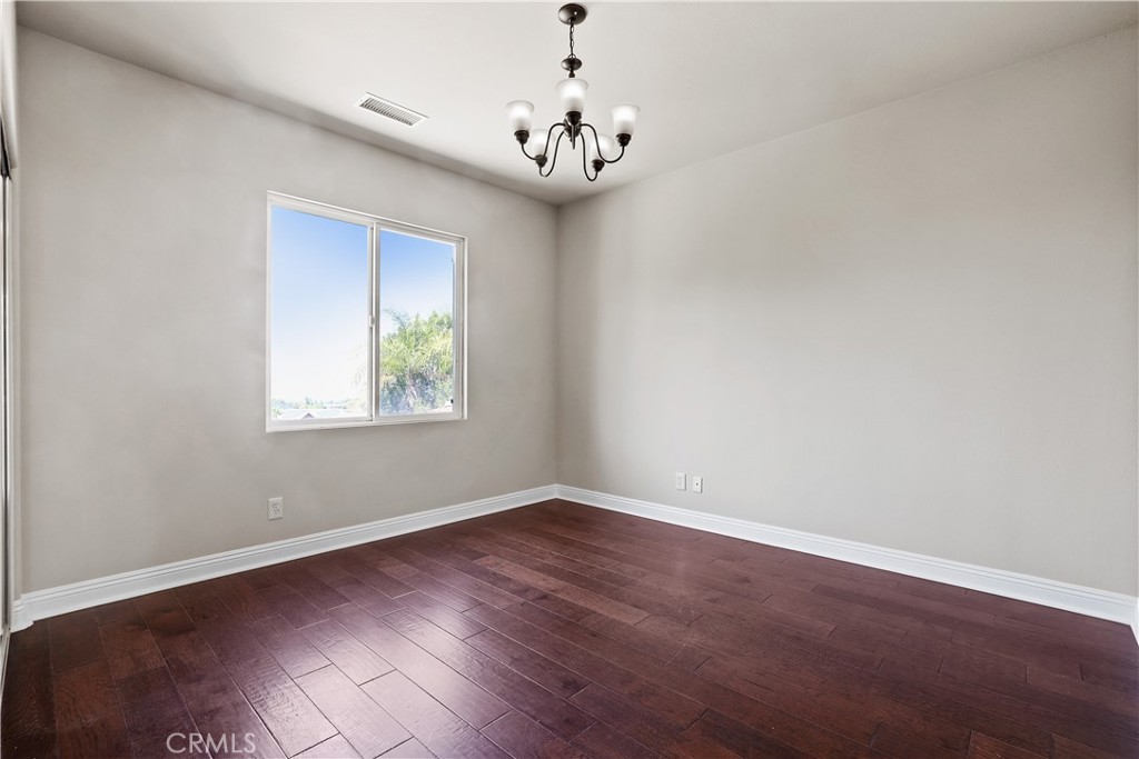 1055 Lowry Ranch