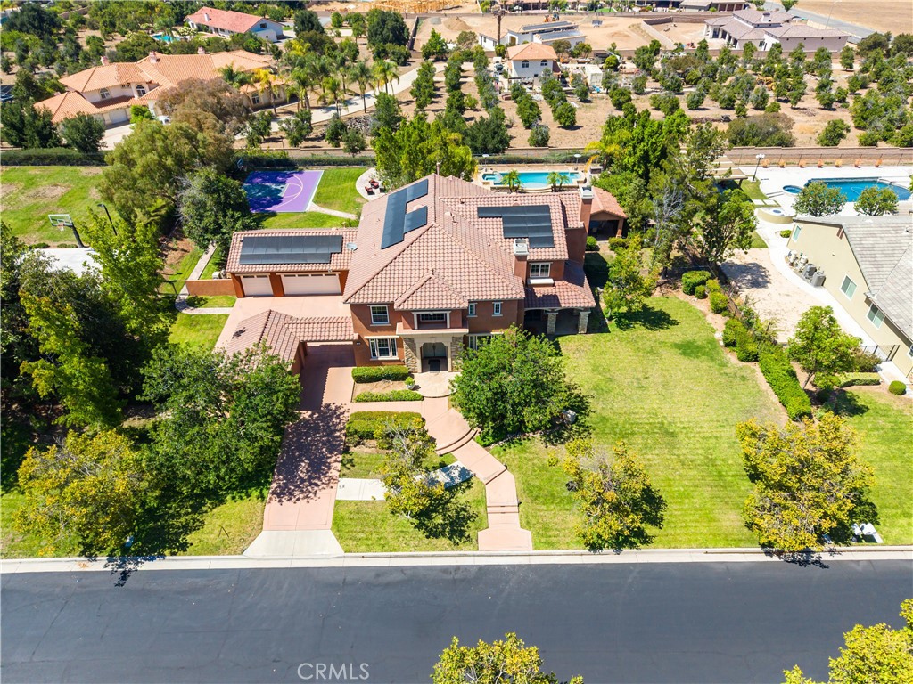 1055 Lowry Ranch Corona Ca Us 92881 Oc26146129
