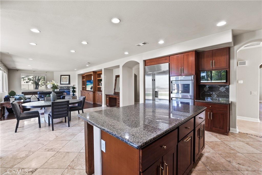 1055 Lowry Ranch
