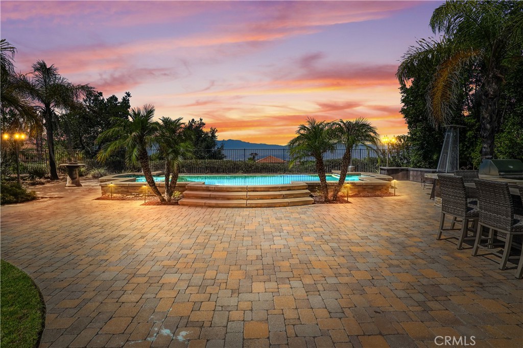 1055 Lowry Ranch