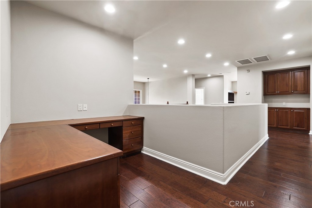 1055 Lowry Ranch
