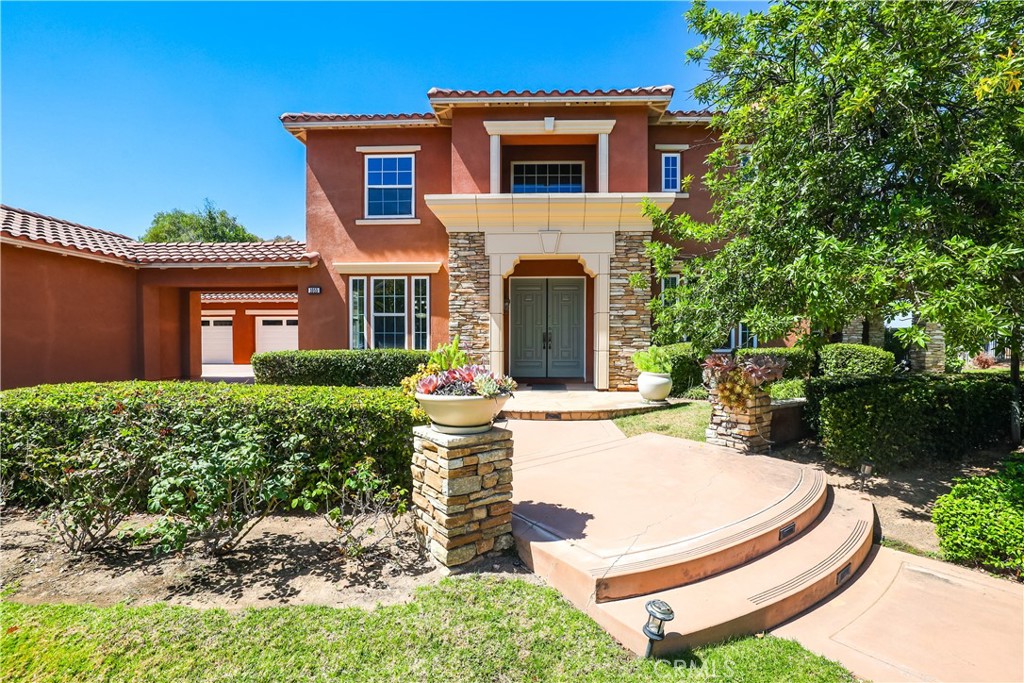 1055 Lowry Ranch