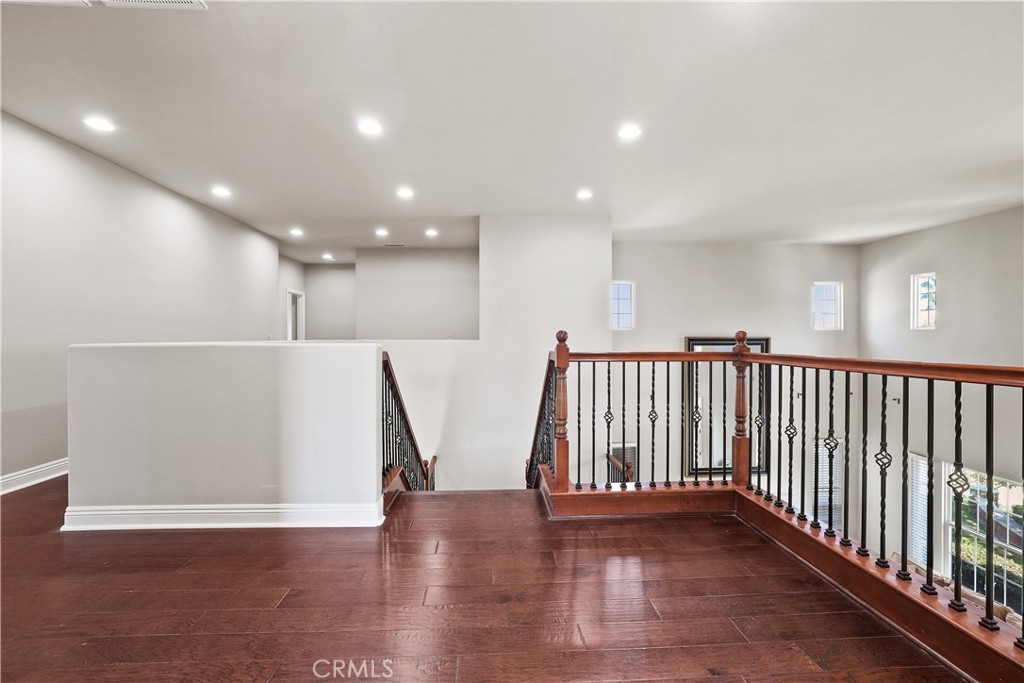 1055 Lowry Ranch