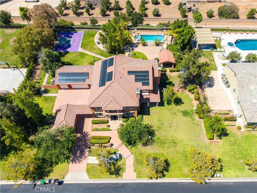 1055 Lowry Ranch