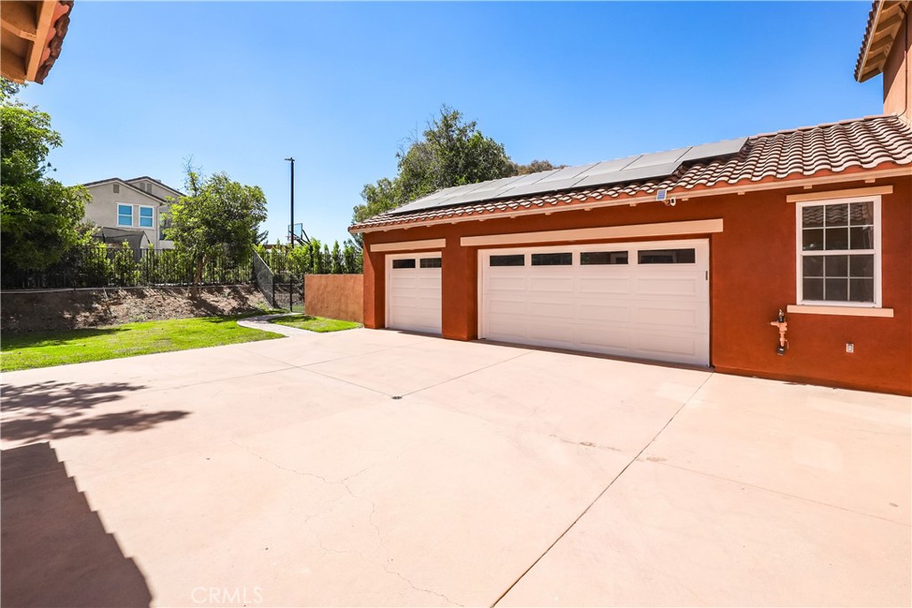 1055 Lowry Ranch