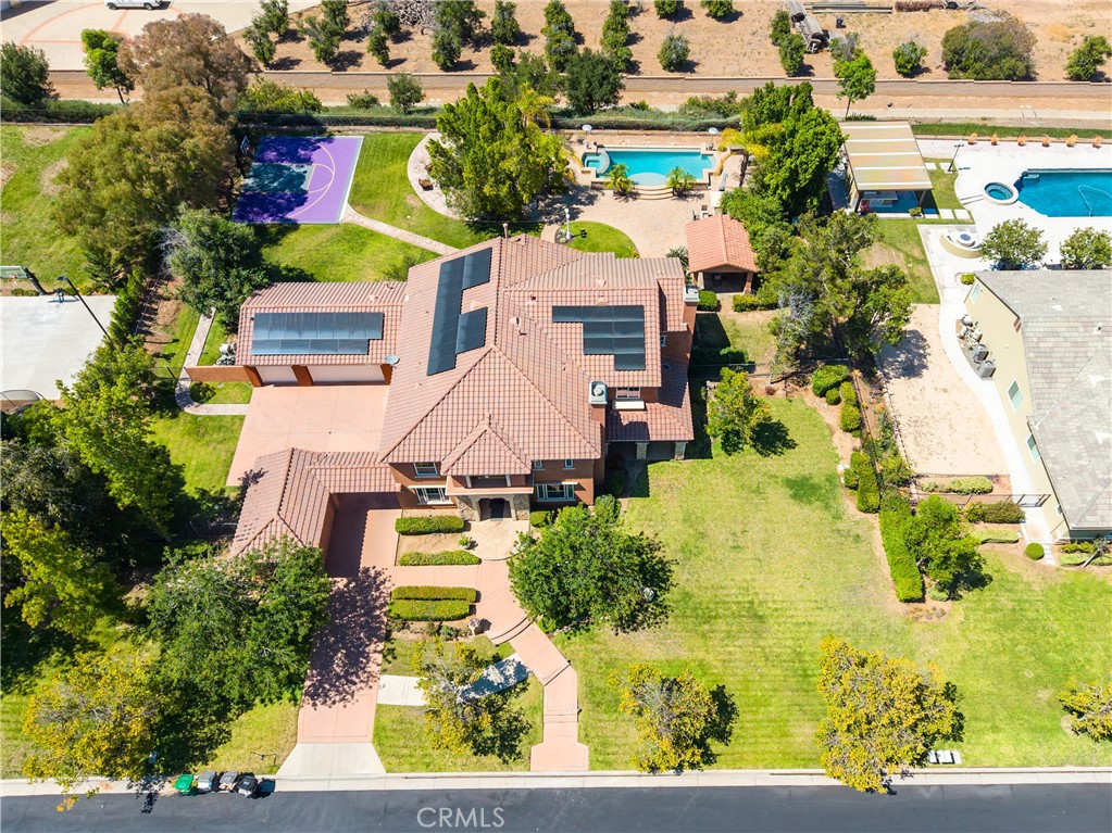 1055 Lowry Ranch