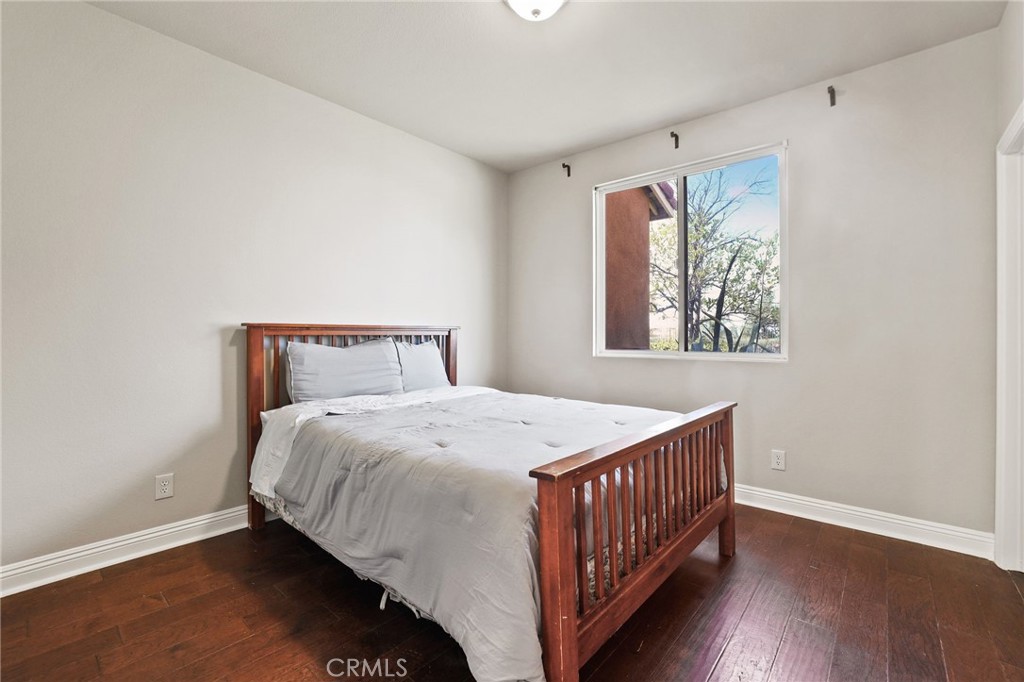 1055 Lowry Ranch
