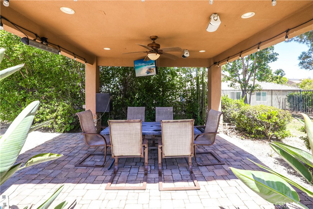 1055 Lowry Ranch
