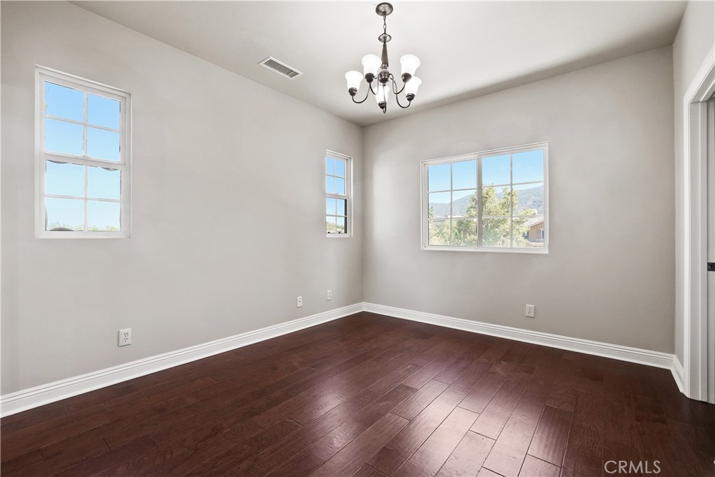 1055 Lowry Ranch