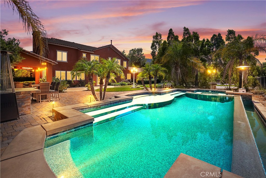 1055 Lowry Ranch
