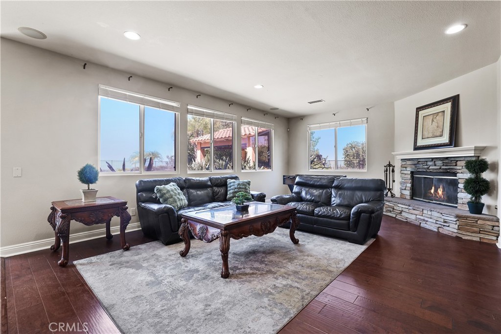 1055 Lowry Ranch