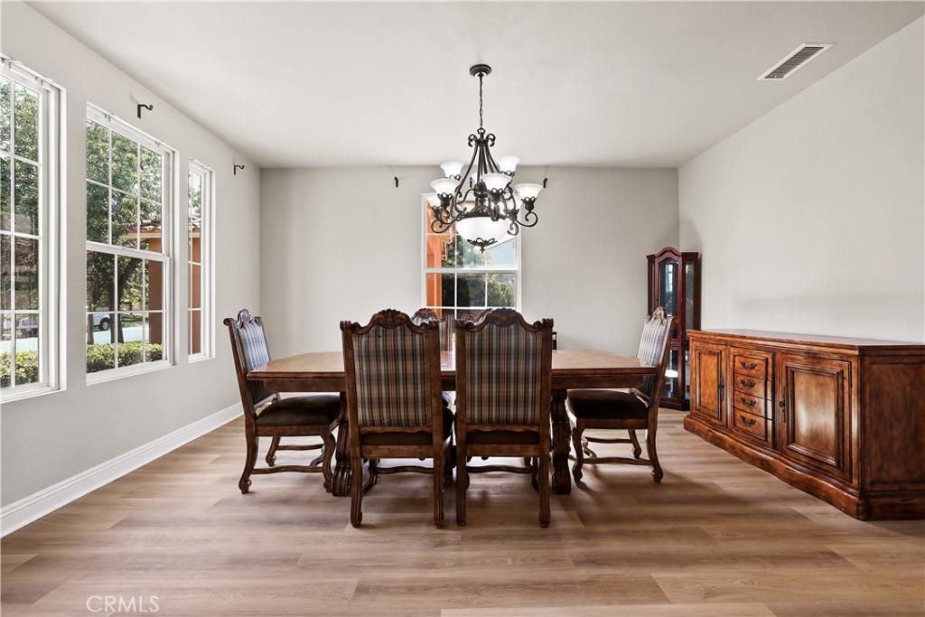 1055 Lowry Ranch