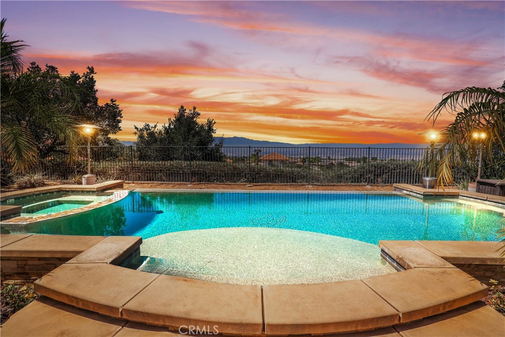 1055 Lowry Ranch