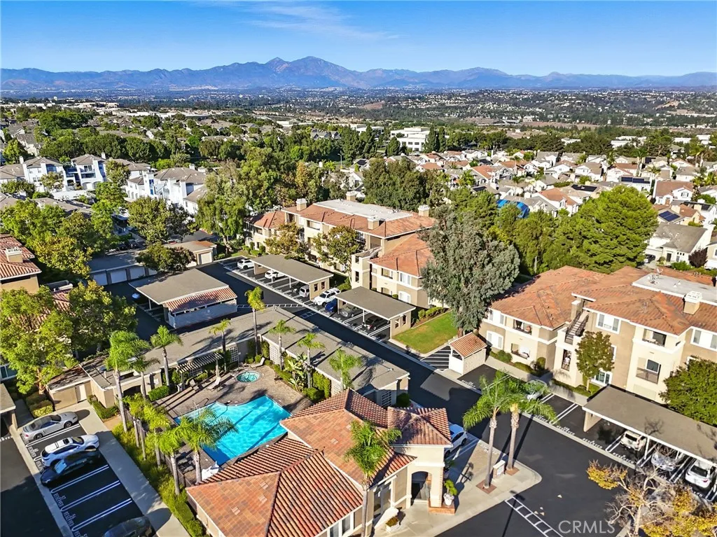 22681 Oakgrove Unit 225