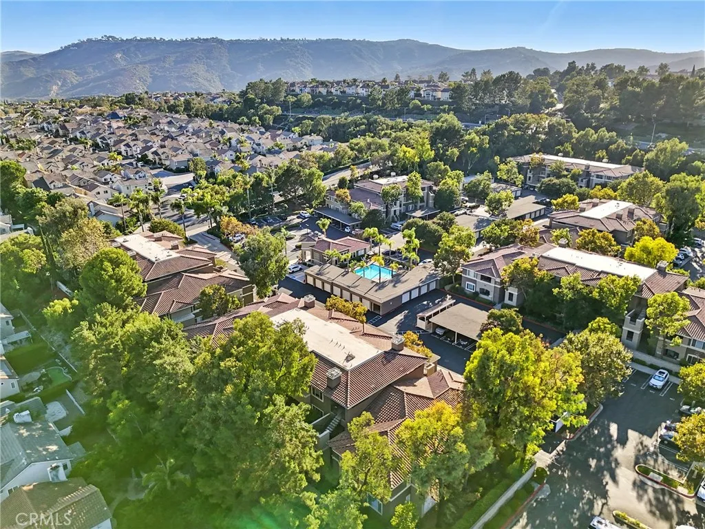 22681 Oakgrove Unit 225