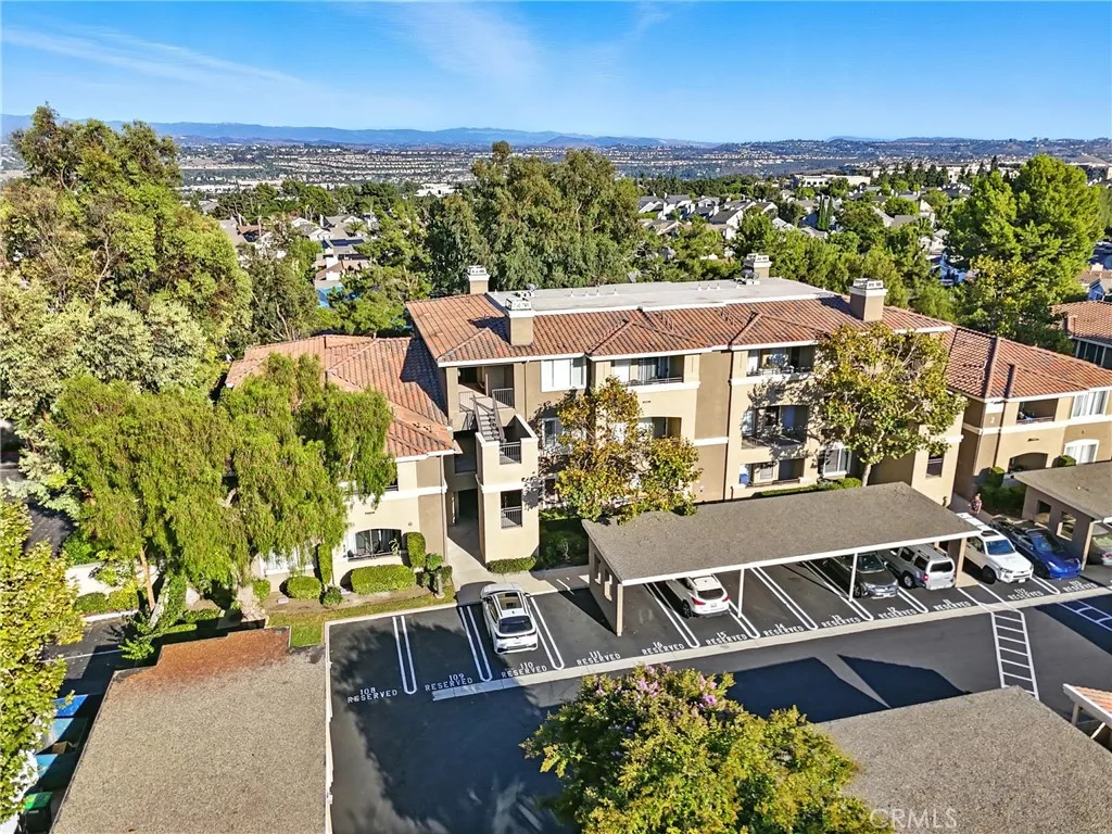 22681 Oakgrove Unit 225