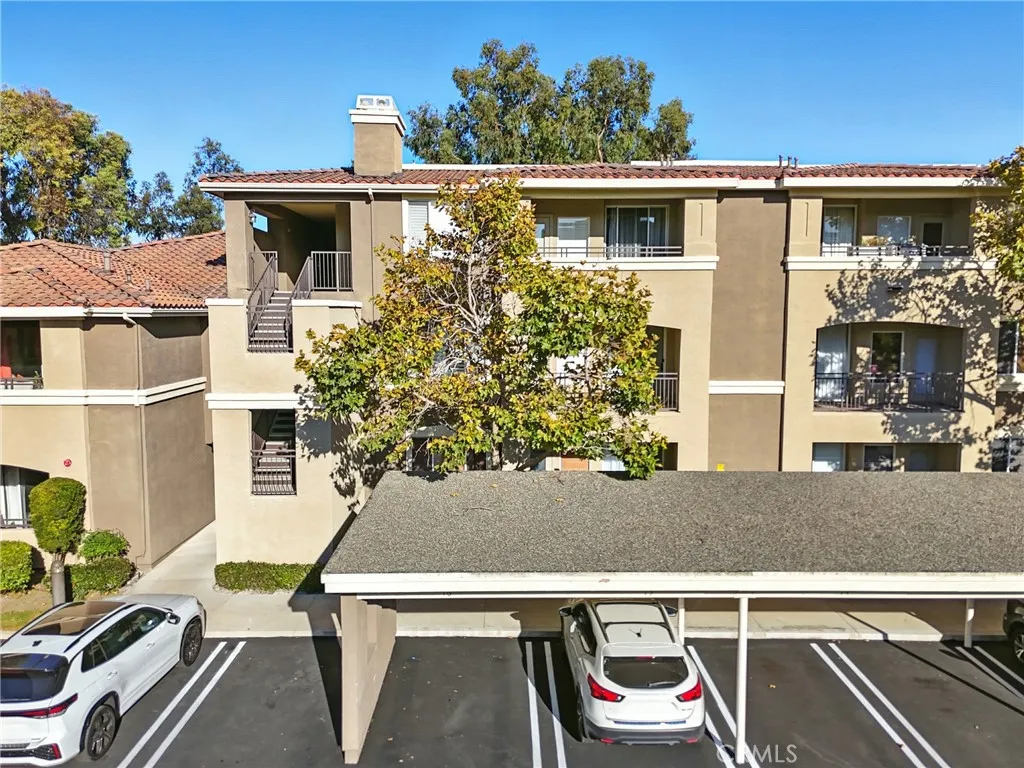 22681 Oakgrove Unit 225