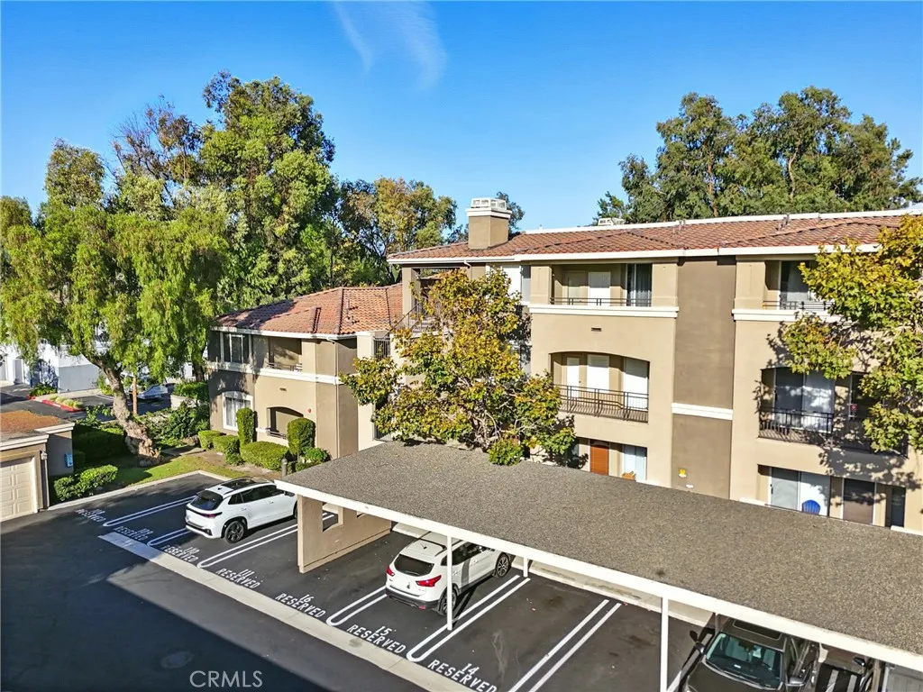 22681 Oakgrove Unit 225
