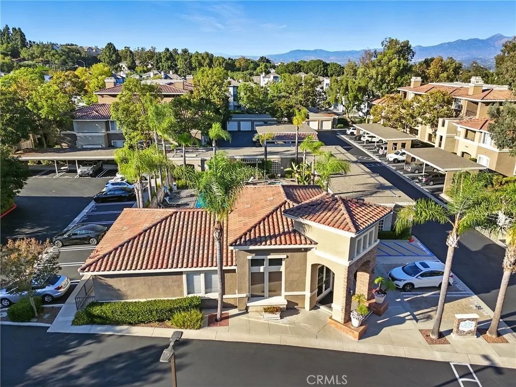 22681 Oakgrove Unit 225