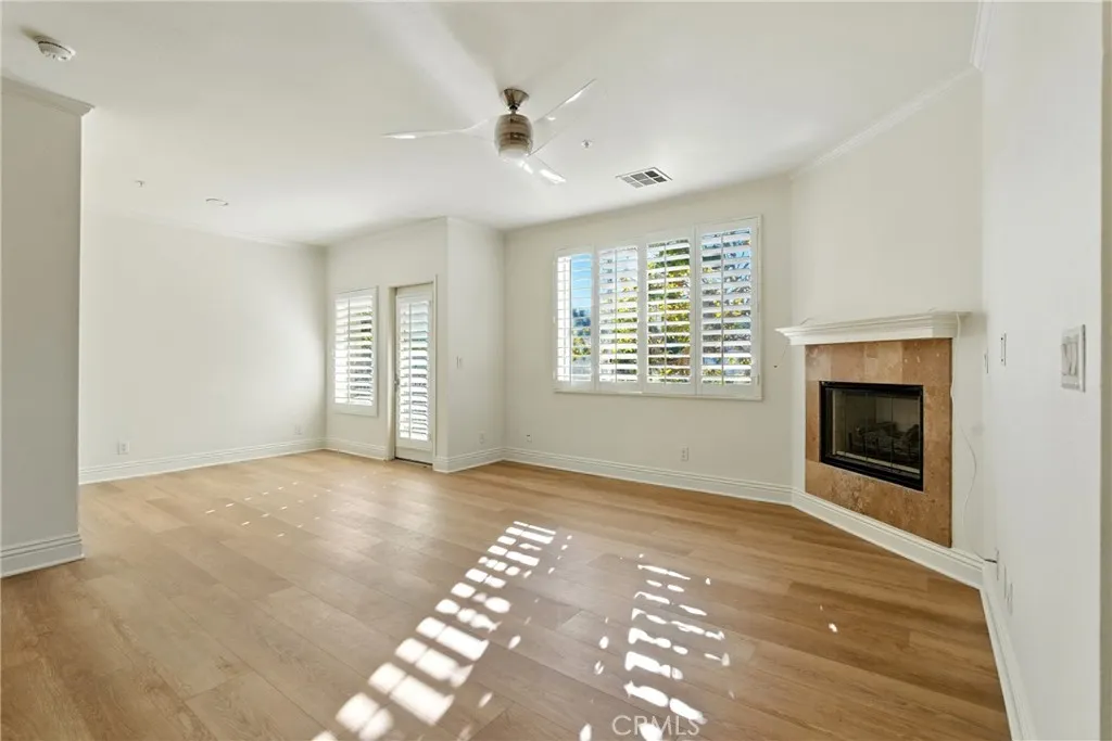 22681 Oakgrove Unit 225
