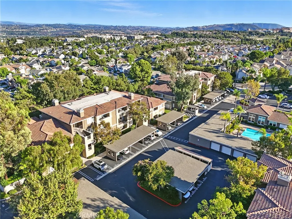 22681 Oakgrove Unit 225
