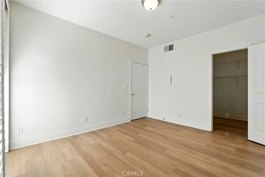 22681 Oakgrove Unit 225