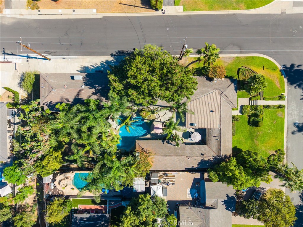 451 N Baldy Vista