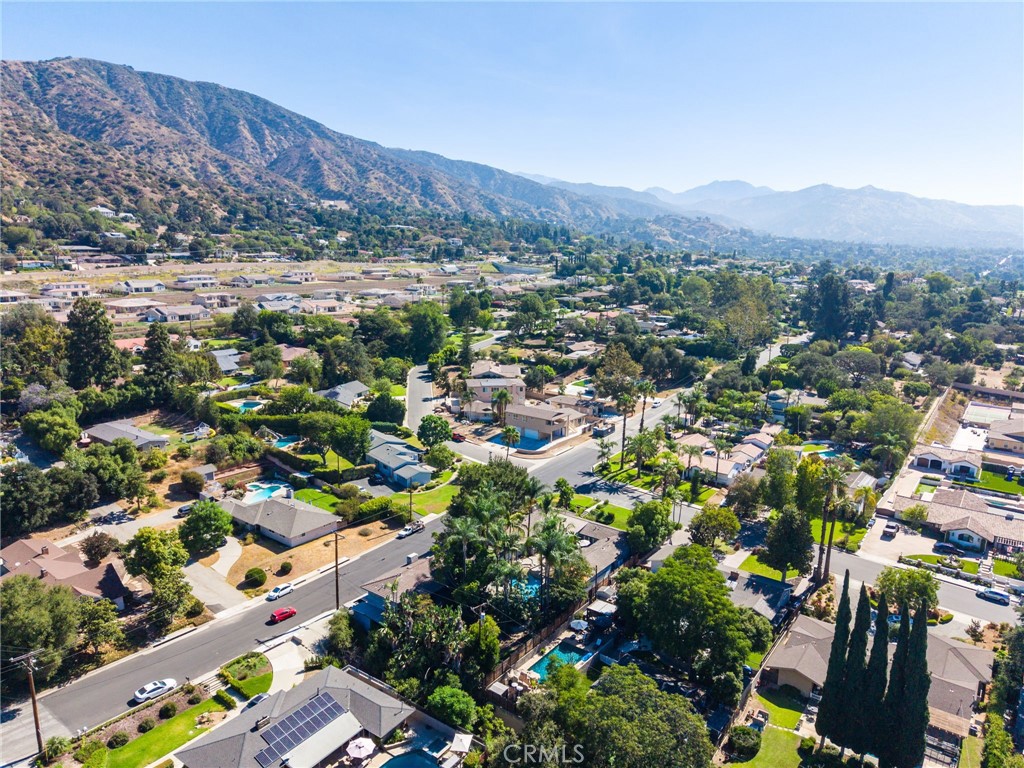 451 N Baldy Vista