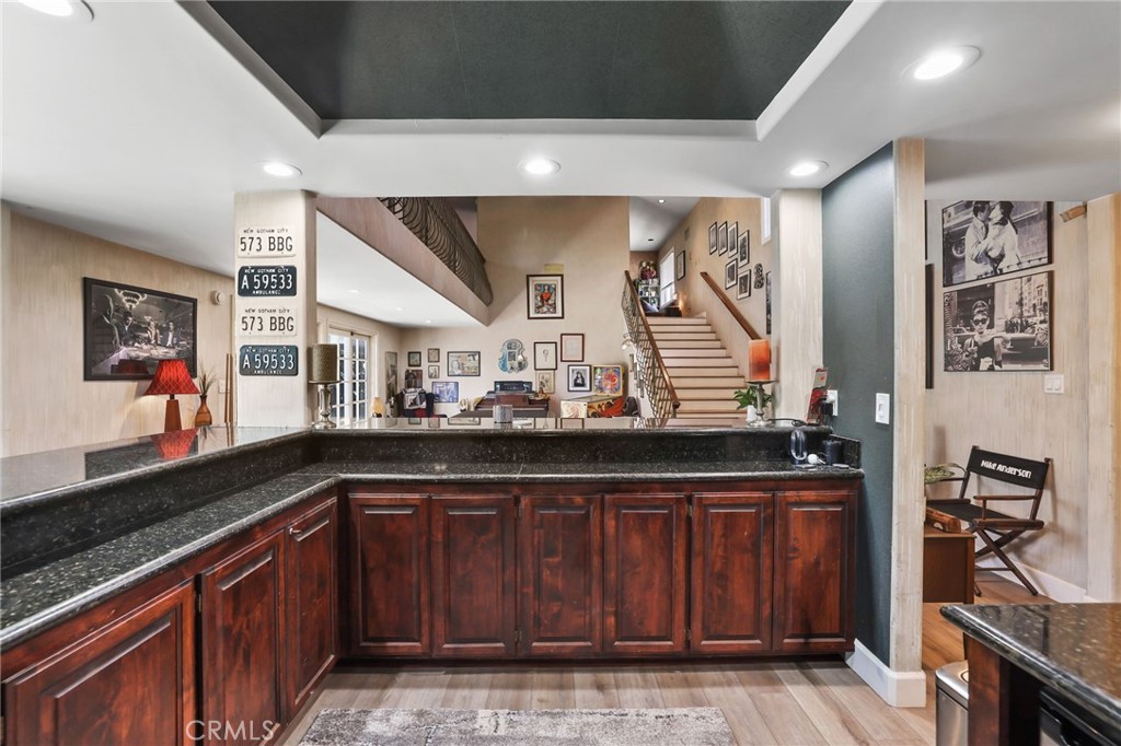 451 N Baldy Vista
