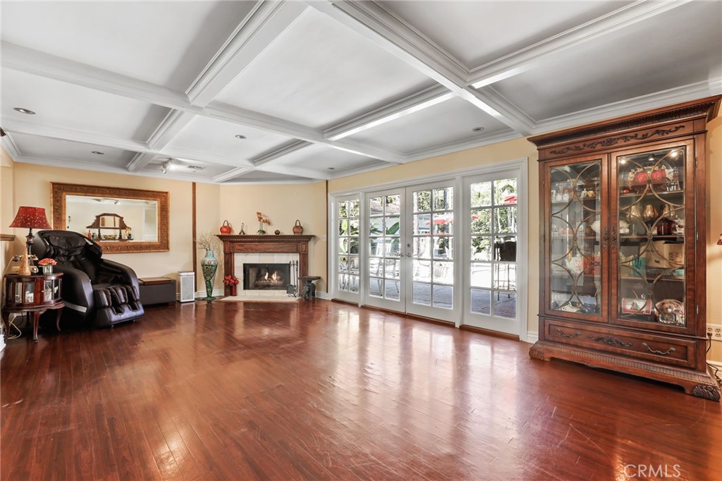 451 N Baldy Vista