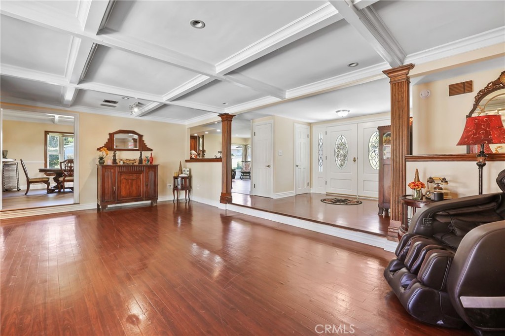 451 N Baldy Vista