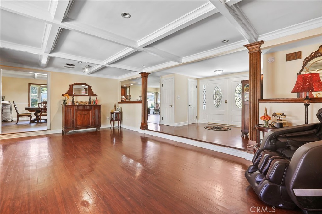 451 N Baldy Vista