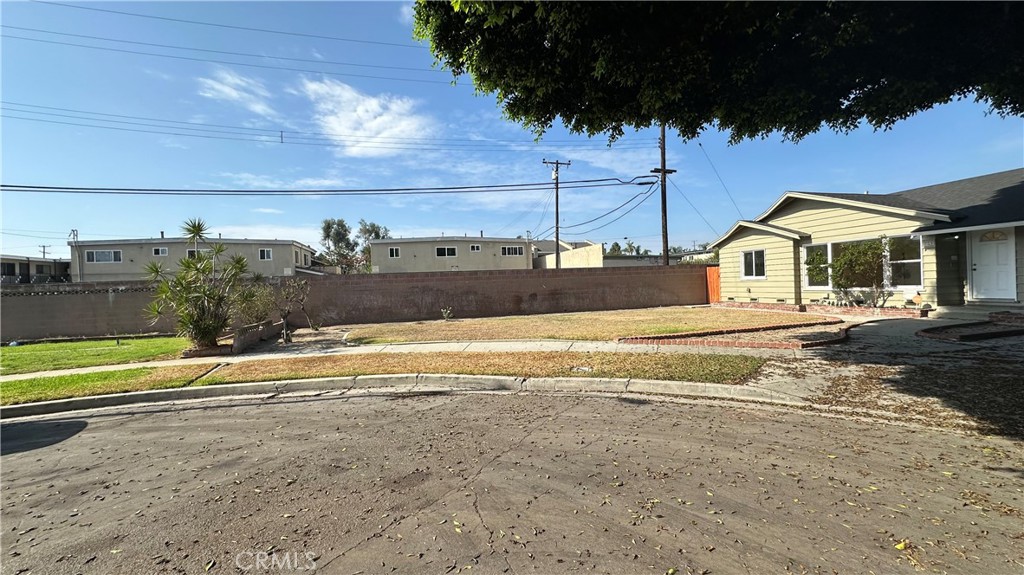 6651 Coronado