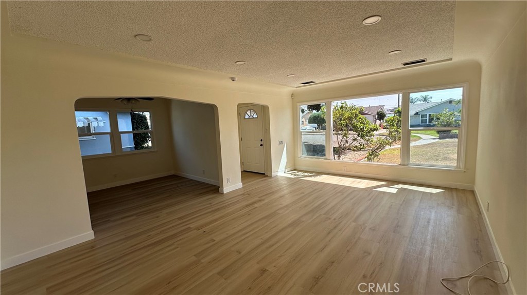 6651 Coronado
