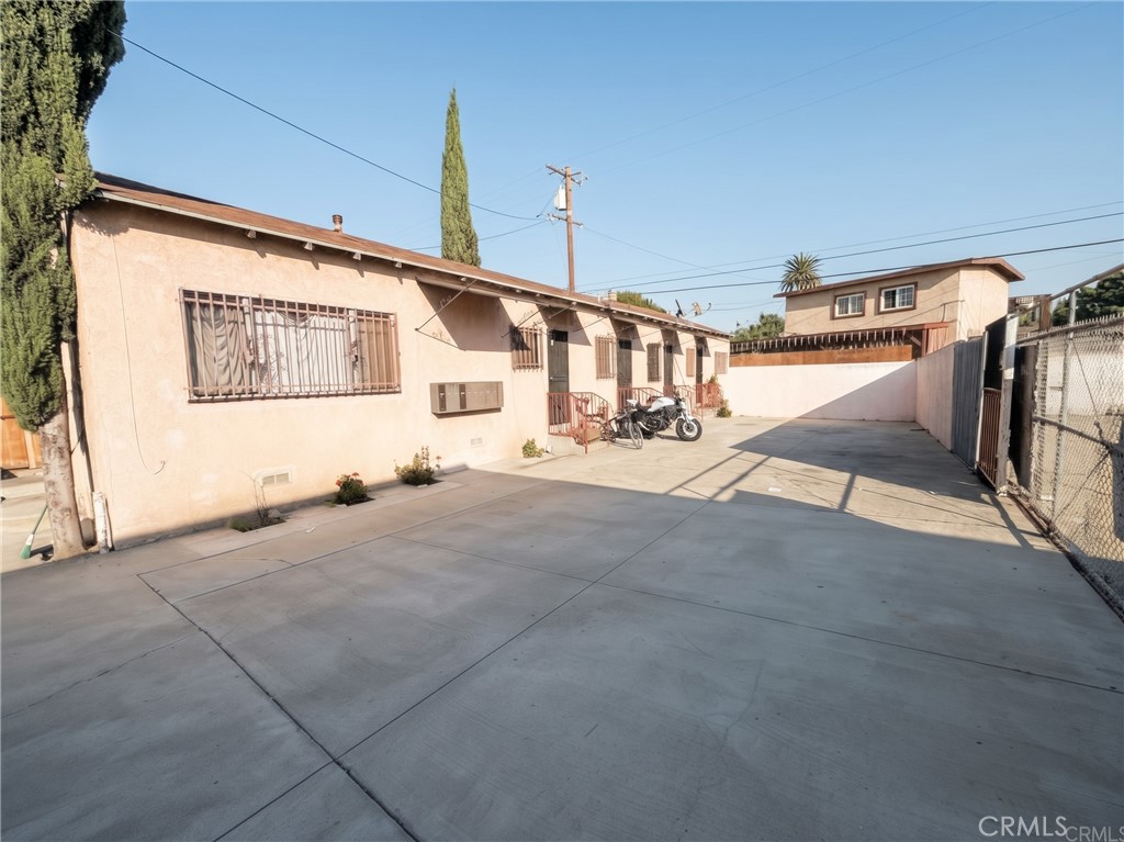 12008 Long Beach Boulevard