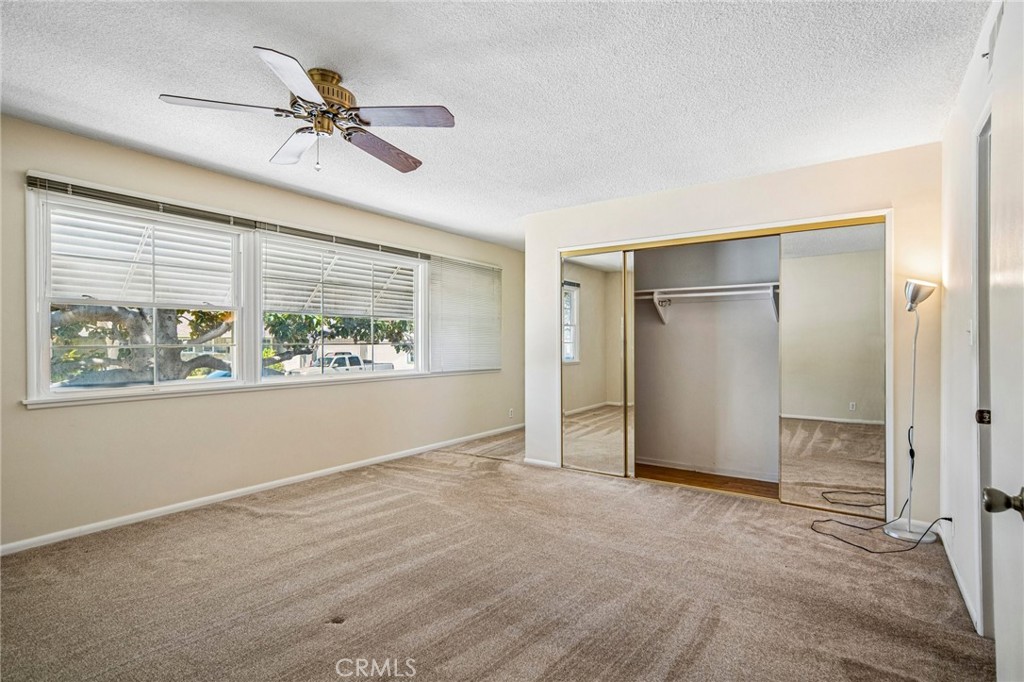 312 N London