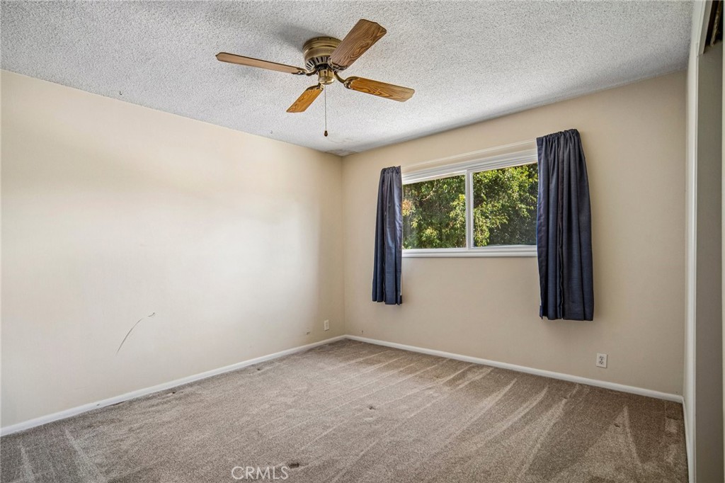 312 N London