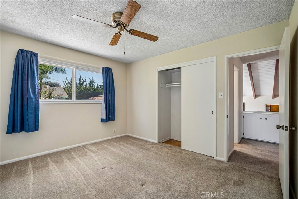 312 N London