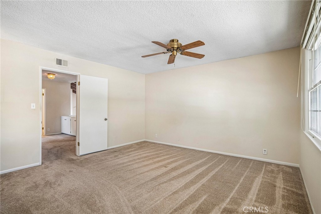 312 N London