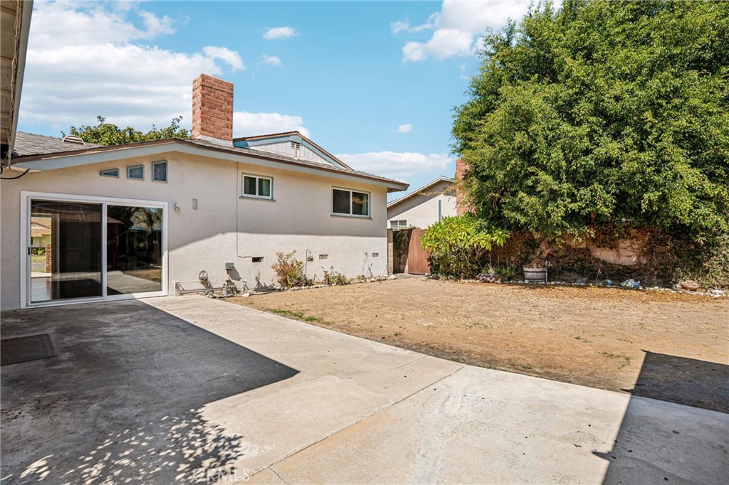 312 N London
