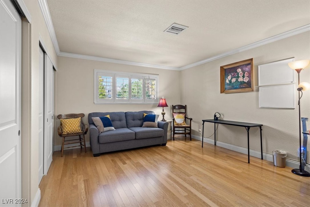 3698 Meadowcrest Drive