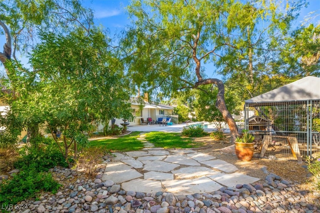 3698 Meadowcrest Drive