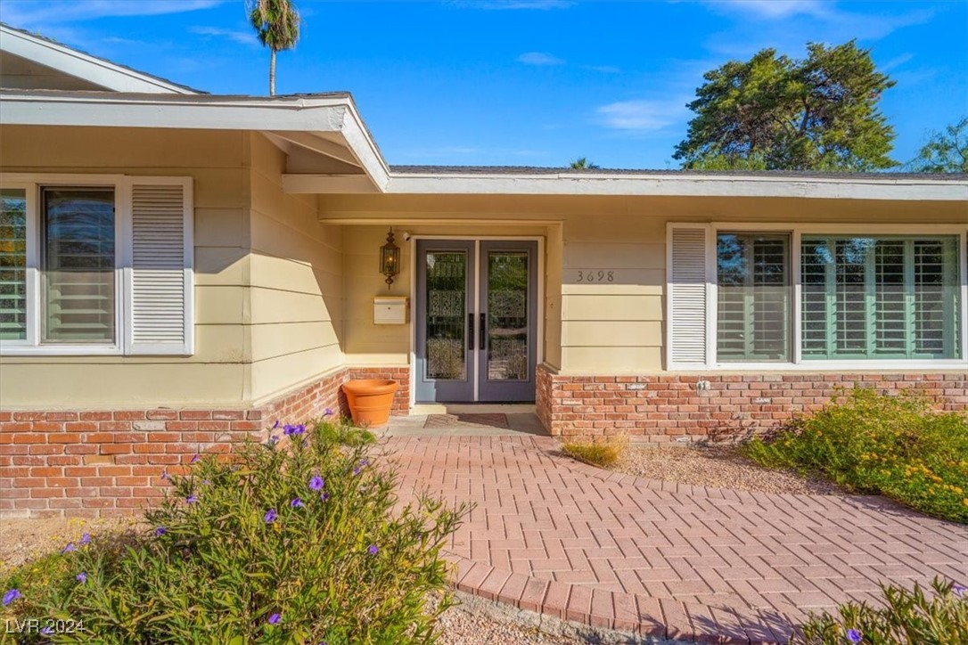 3698 Meadowcrest Drive