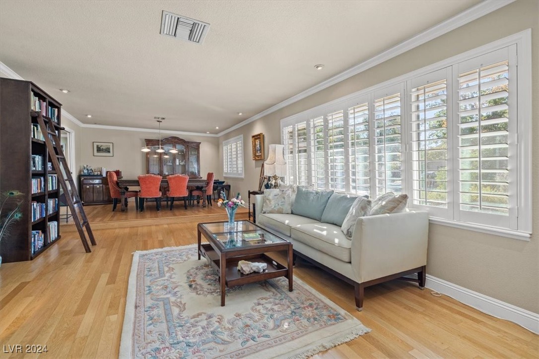 3698 Meadowcrest Drive