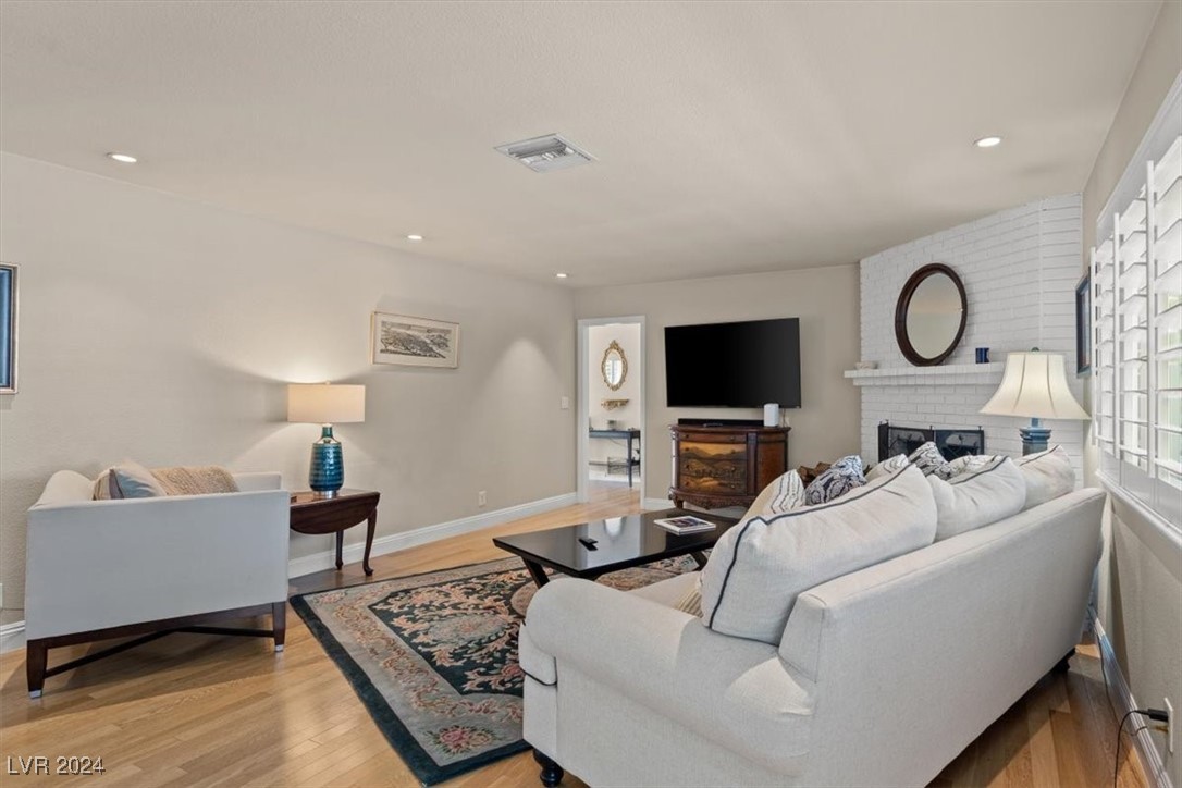 3698 Meadowcrest Drive