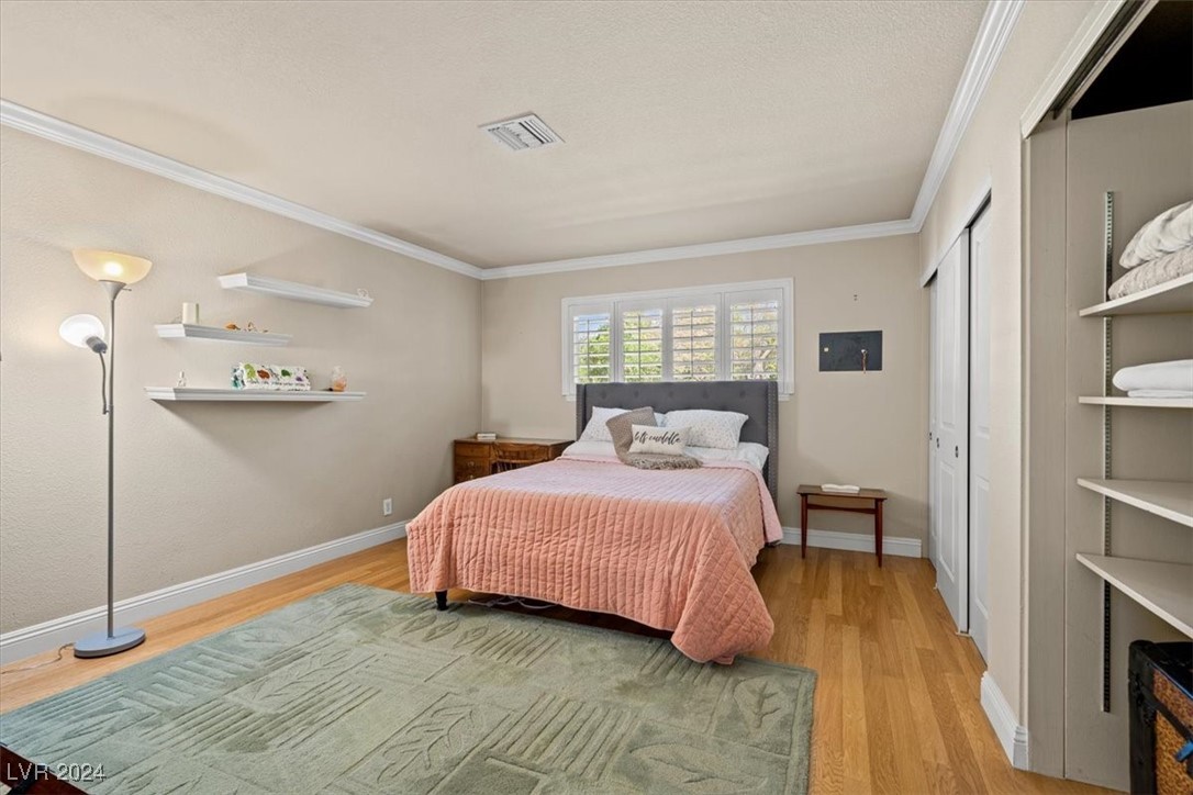 3698 Meadowcrest Drive
